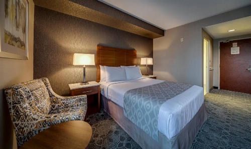 Monte Carlo Inn Markham image 31